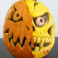 Kennys 3-D Pumpkin was designed using various gauges, scrappers and knives to achieve a unique look.