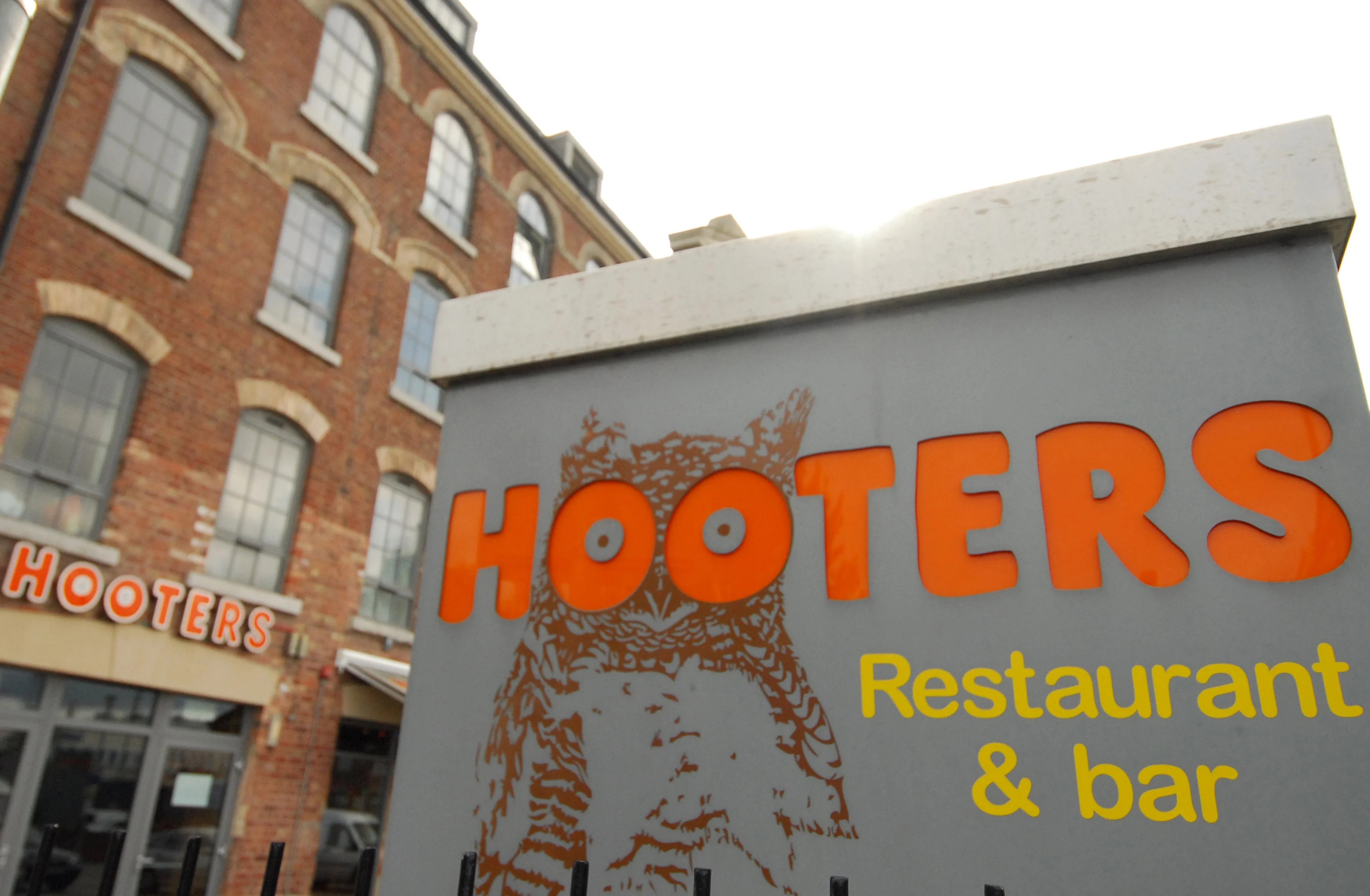 Hooters prepares for British ‘breastaurant’ expansion with Newcastle launch Hooters prepares for British ‘breastaurant’ expansion with Newcastle launch