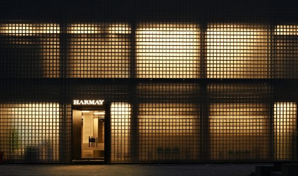 《黑光》_HARMAY 話梅&艺术家赵赵 《黑光》_HARMAY 話梅&艺术家赵赵