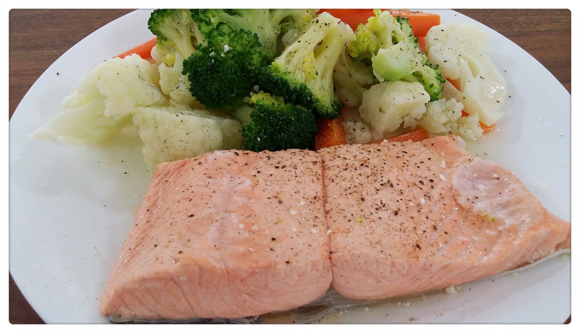 Boiled Salmon with Boiled Vegetables 好心人