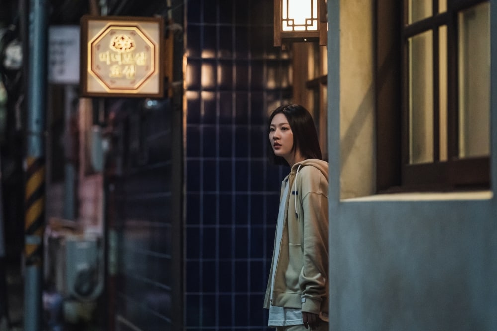 Sebuah romansa misteri fantasi tentang dua siswa sekolah menengah yang unik yang terlibat dalam serangkaian . Download Drama Korea The Great Shaman Ga Doo Shim Episode 12 Subtitle Indonesia Drakorindo