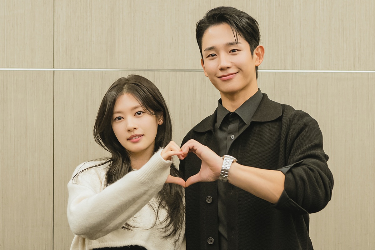Jung Hae In And Jung So Min Preview Romantic Chemistry At First Script Studying For New Rom-Com Drama “Love Subsequent Door”