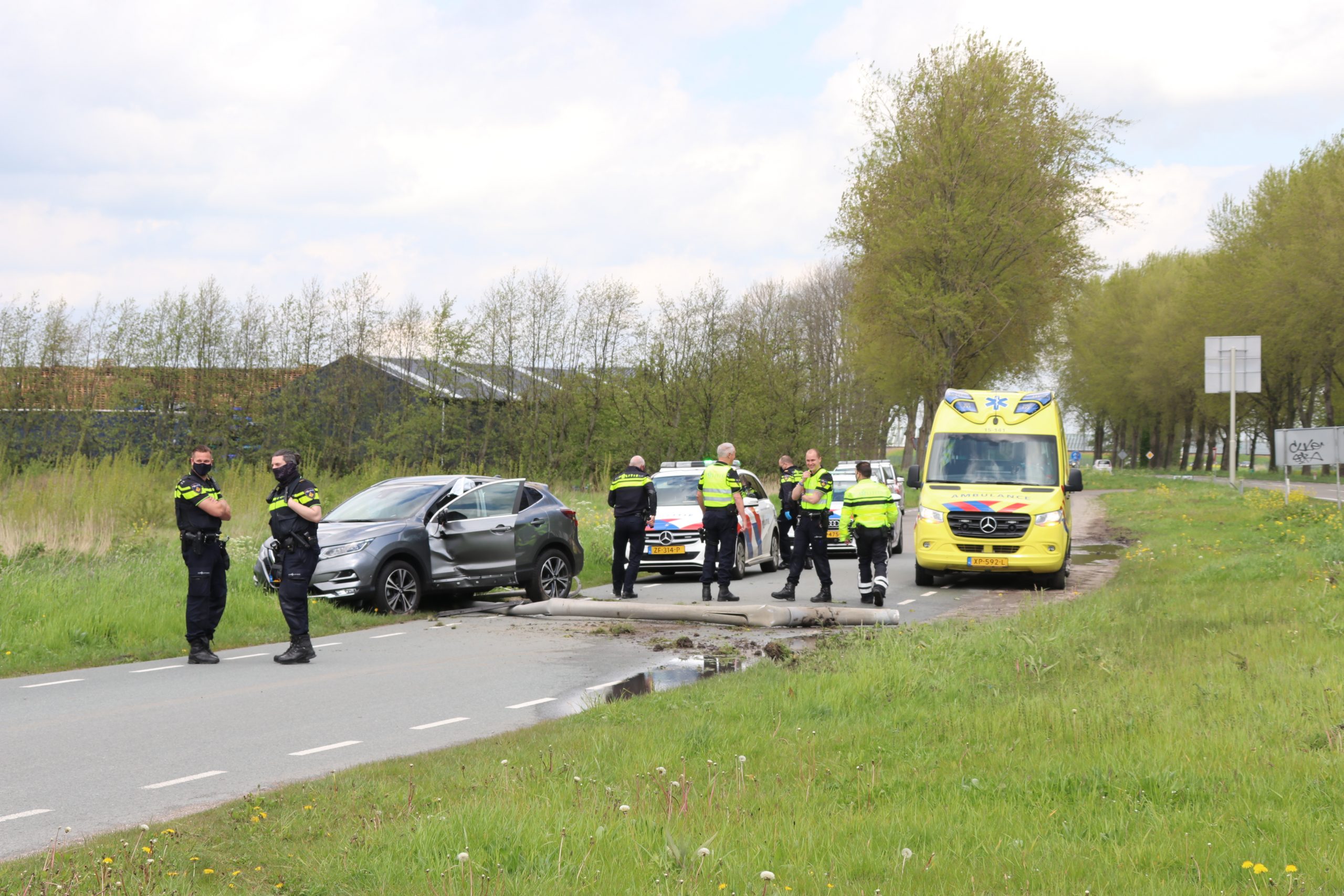 Forse ravage na eenzijdige ongeval op de Nieuwe Hoefweg Zoetermeer -.