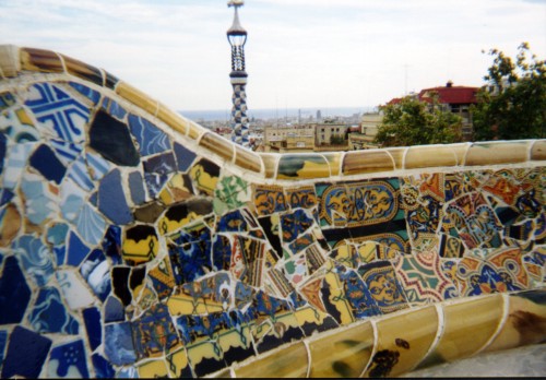 Antoni Gaudi Mosaiken Der Serpentinenbank Im Park Guell