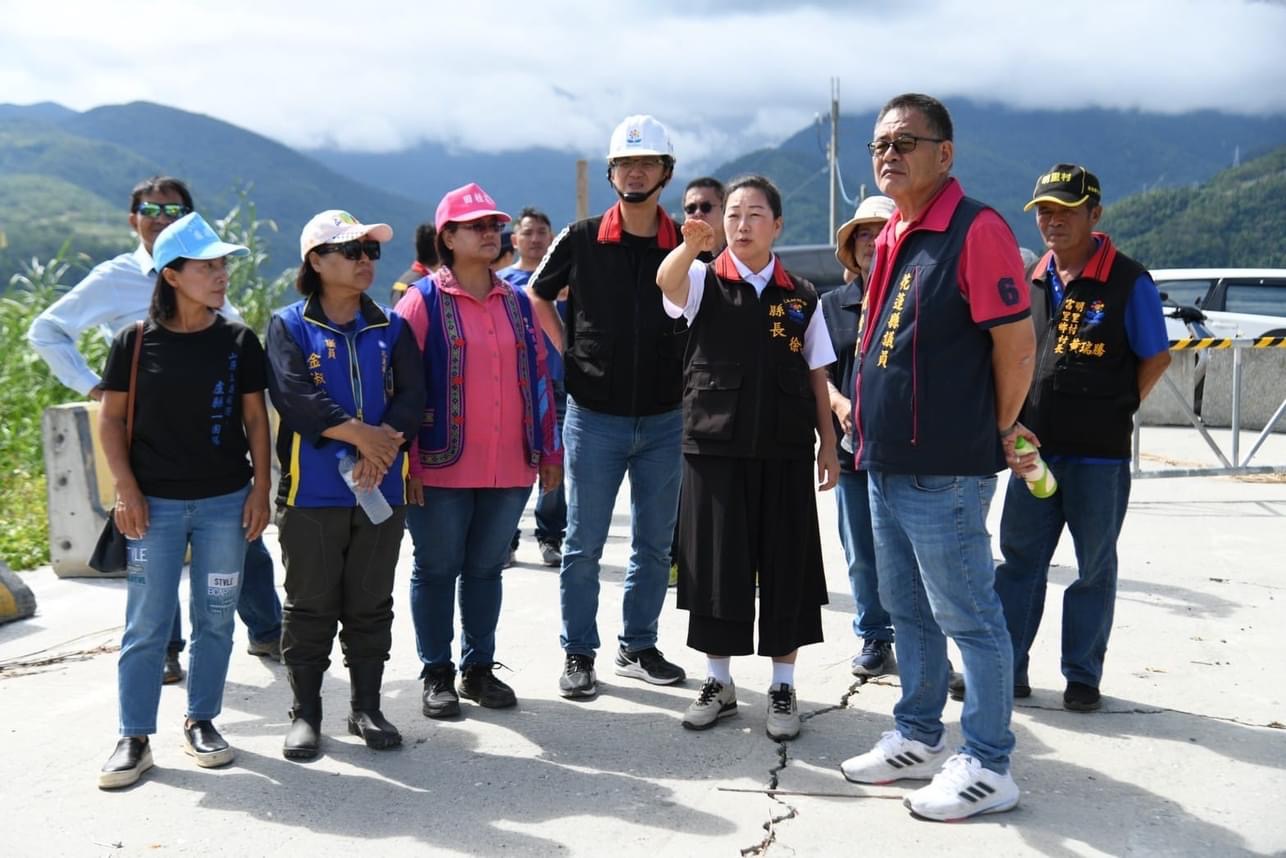 徐榛蔚會勘卓富公路坍方路段 指示相關單位全力搶通