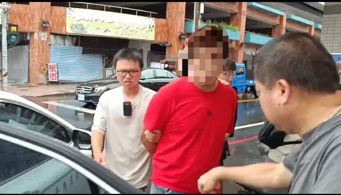 吉安警與民眾聯手 一同查獲詐欺車手 吉安警與民眾聯手 一同查獲詐欺車手