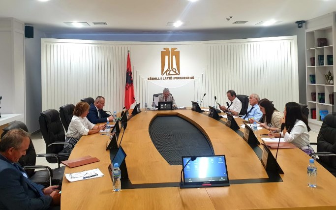 Adnan Xholi dhe Dorina Bejko, dy prokurorët e rinj pranë SPAK-ut - Vimarsana News