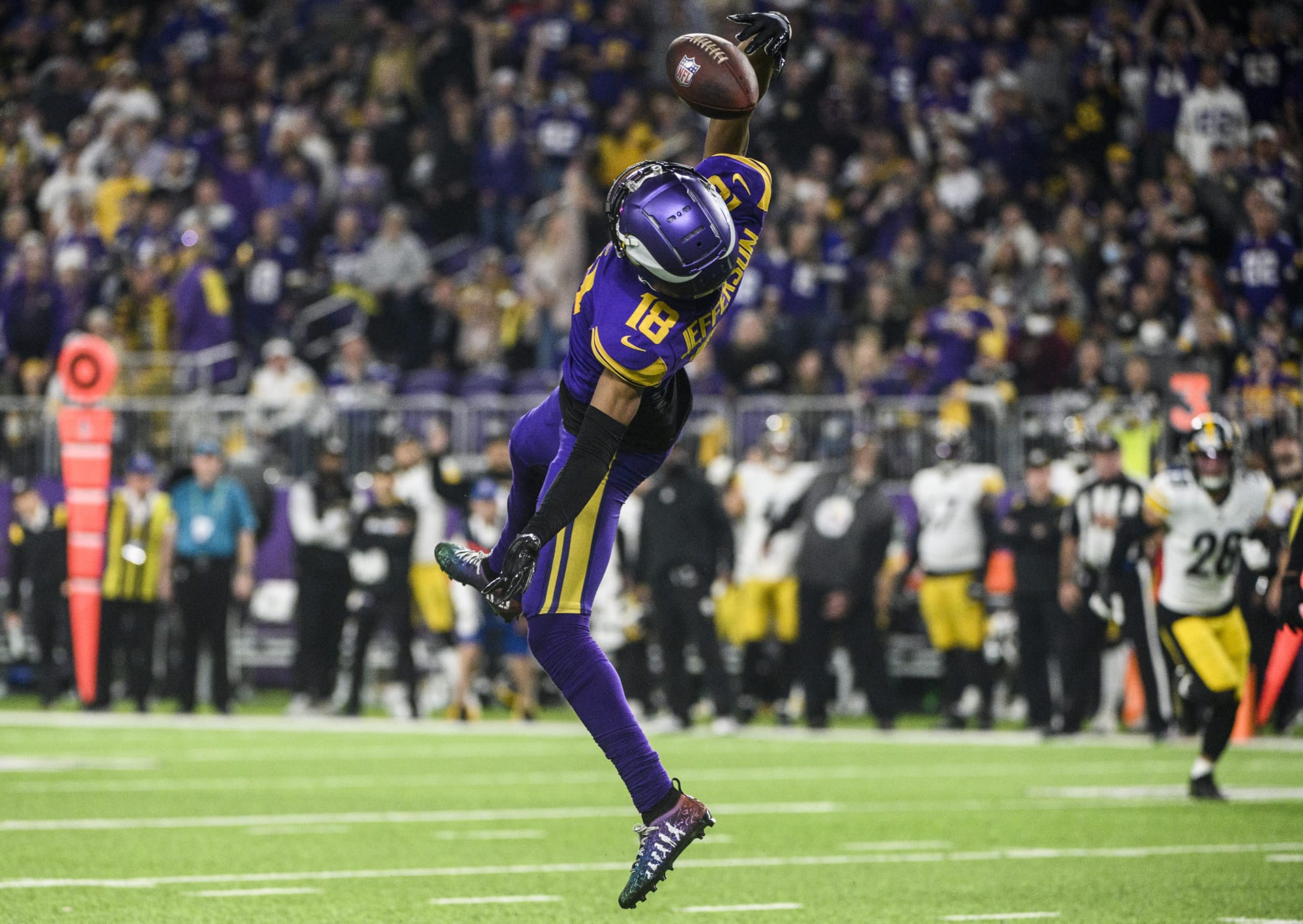 Did Justin Jefferson throw Kirk Cousins, Mike...