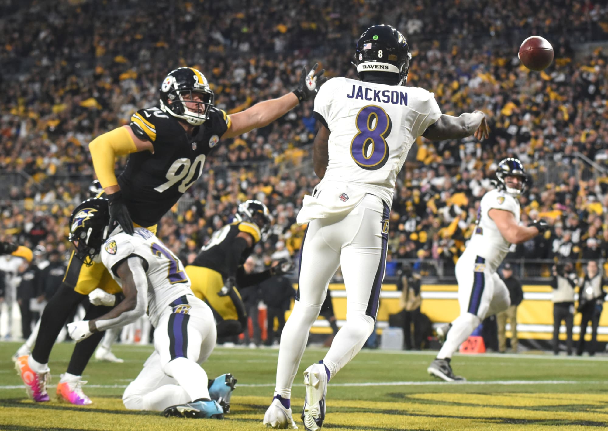Ravens lose the No. 1 seed after losing to the...