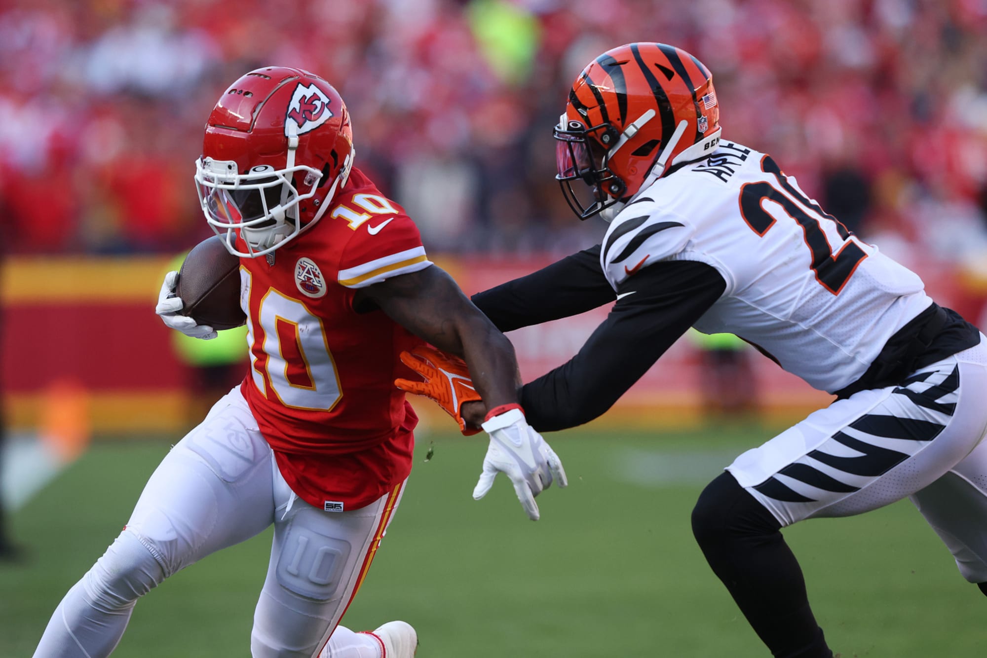Tyreek Hill went under the radar to get best of...