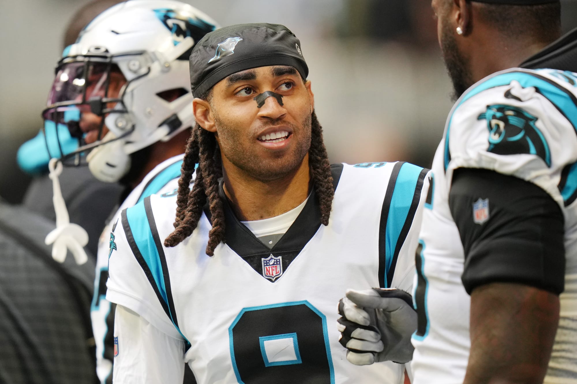 Chiefs reportedly in on Stephon Gilmore at right...