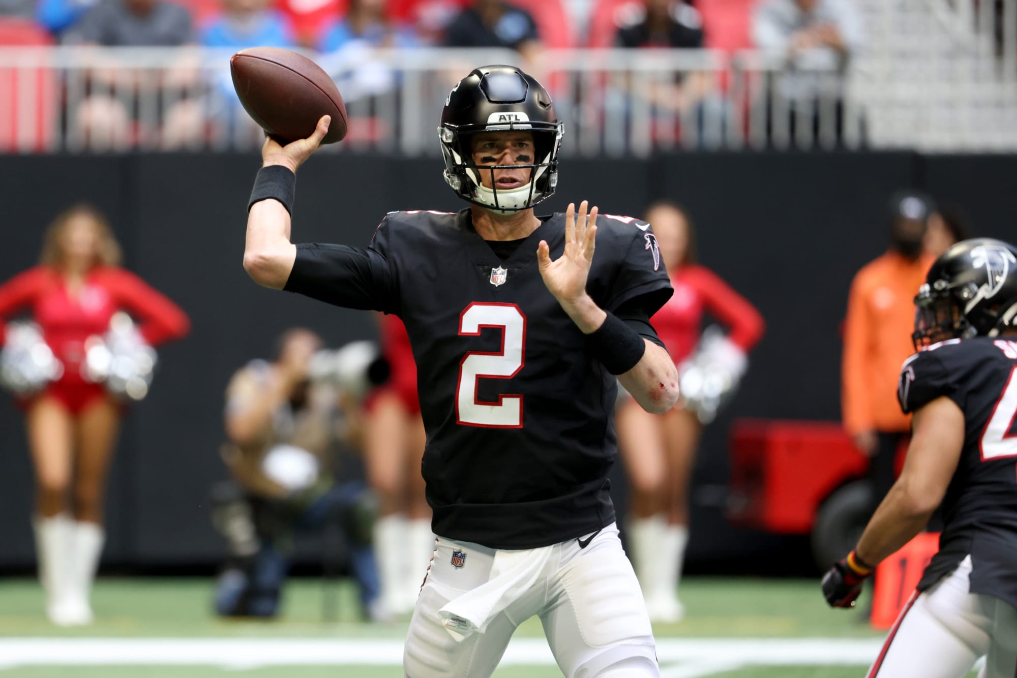 Falcons deal face of franchise to the Colts