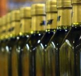 تونس.. 1.57 مليار دولار عائدات صادرات زيت الزيتون خلال 9 أشهر تونس.. 1.57 مليار دولار عائدات صادرات زيت الزيتون خلال 9 أشهر