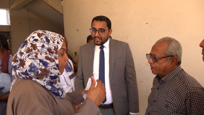 الدوغاني تتفقد المخيمات والمرافق الخدمية جنوب الحديدة الدوغاني تتفقد المخيمات والمرافق الخدمية جنوب الحديدة
