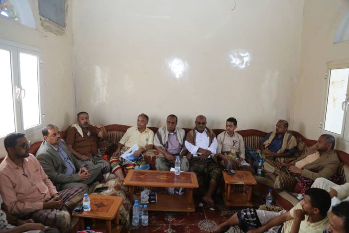 الزحزوح وأبو حورية يزوران أُسر الصيادين المفقودين في الحديدة ويؤكدان دعم المقاومة الوطنية لعائلاتهم الزحزوح وأبو حورية يزوران أُسر الصيادين المفقودين في الحديدة ويؤكدان دعم المقاومة الوطنية لعائلاتهم