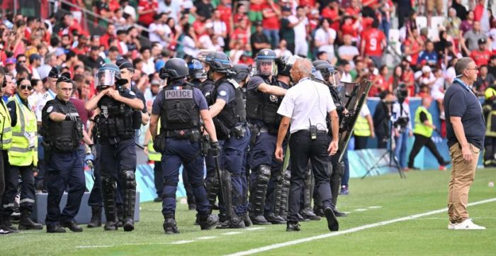 حكيمي يعلق على شغب الجماهير في مباراة المغرب والأرجنتين