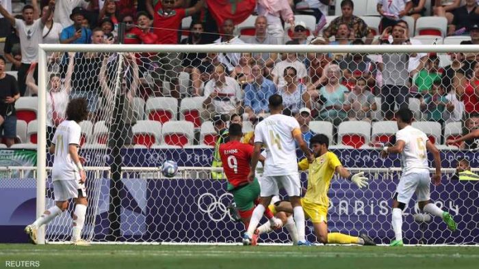 المغرب يهزم العراق بثلاثية ويتصدر