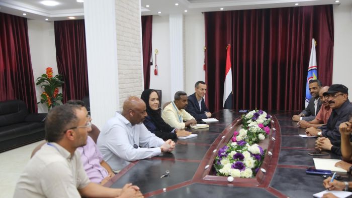 العامر يبحث مع الوفد الأممي الزائر للساحل الغربي سبل الارتقاء بالمشاريع الممولة من الأمم المتحدة
