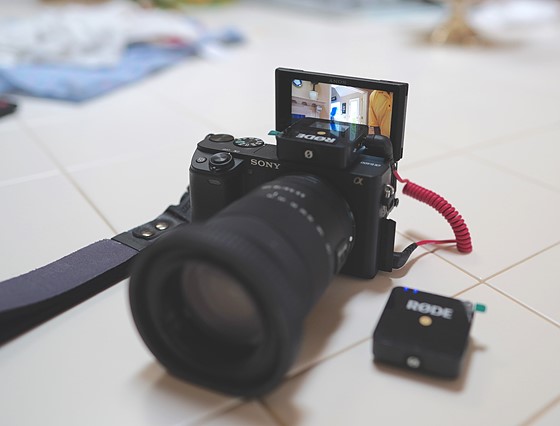 Best at f=50mm & f/1.8 ?. Rode Wireless Go and Sony A6400 Great Combo: Sony Alpha