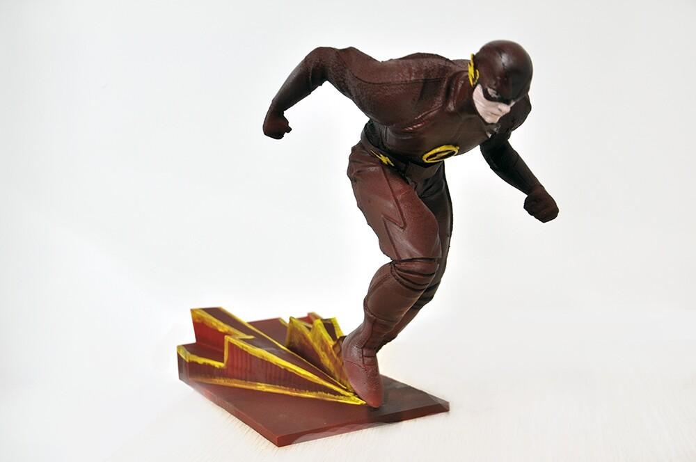 If you spend enough time string trimming around your yard, you'll eventually run into a place where your trimmer can not get due to the direction of rotation. 3Denovo: Win the 3D Printed Model That You Vote For