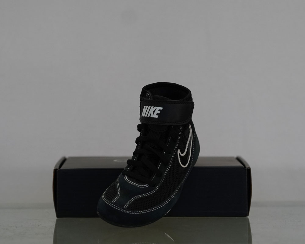 nike vapor edge shark