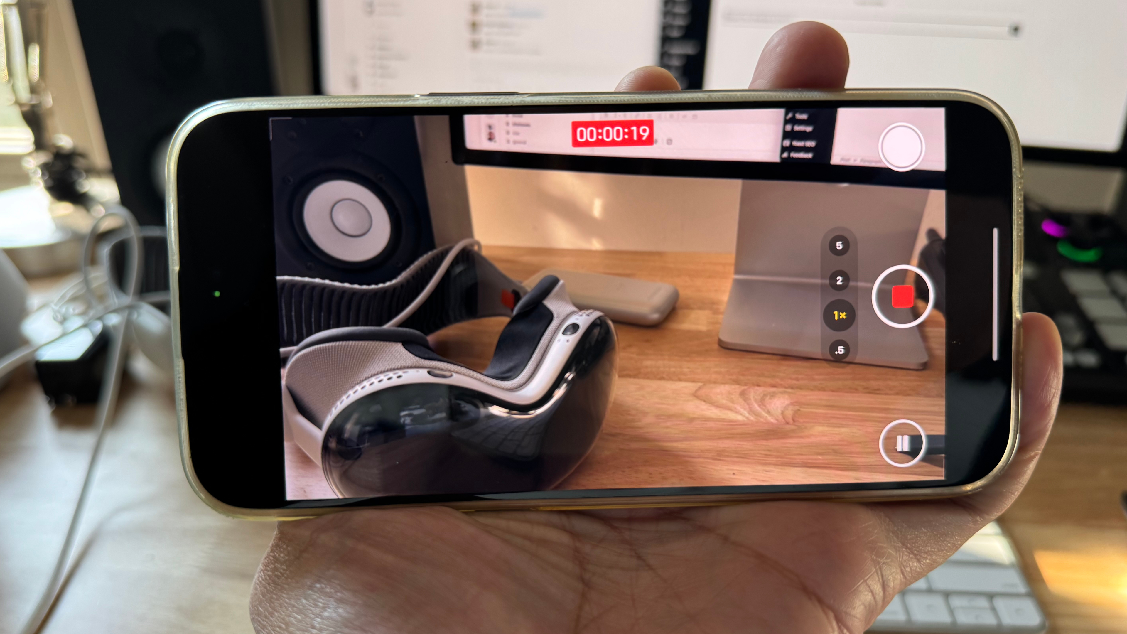 iOS 18 RC adds the ability to pause video recordings in the Camera app