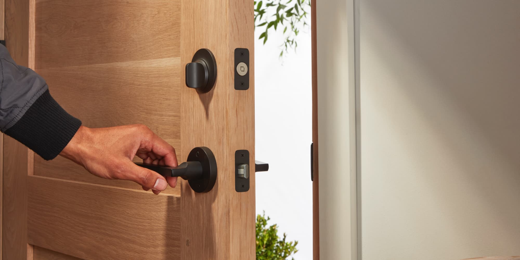 Level Lock Pro is now shipping with Apple home key, Matter support, and more