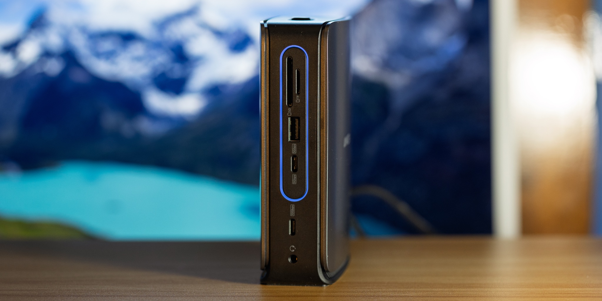 This new Anker 13-in-1 docking station is great at home and on the go [Hands-on]