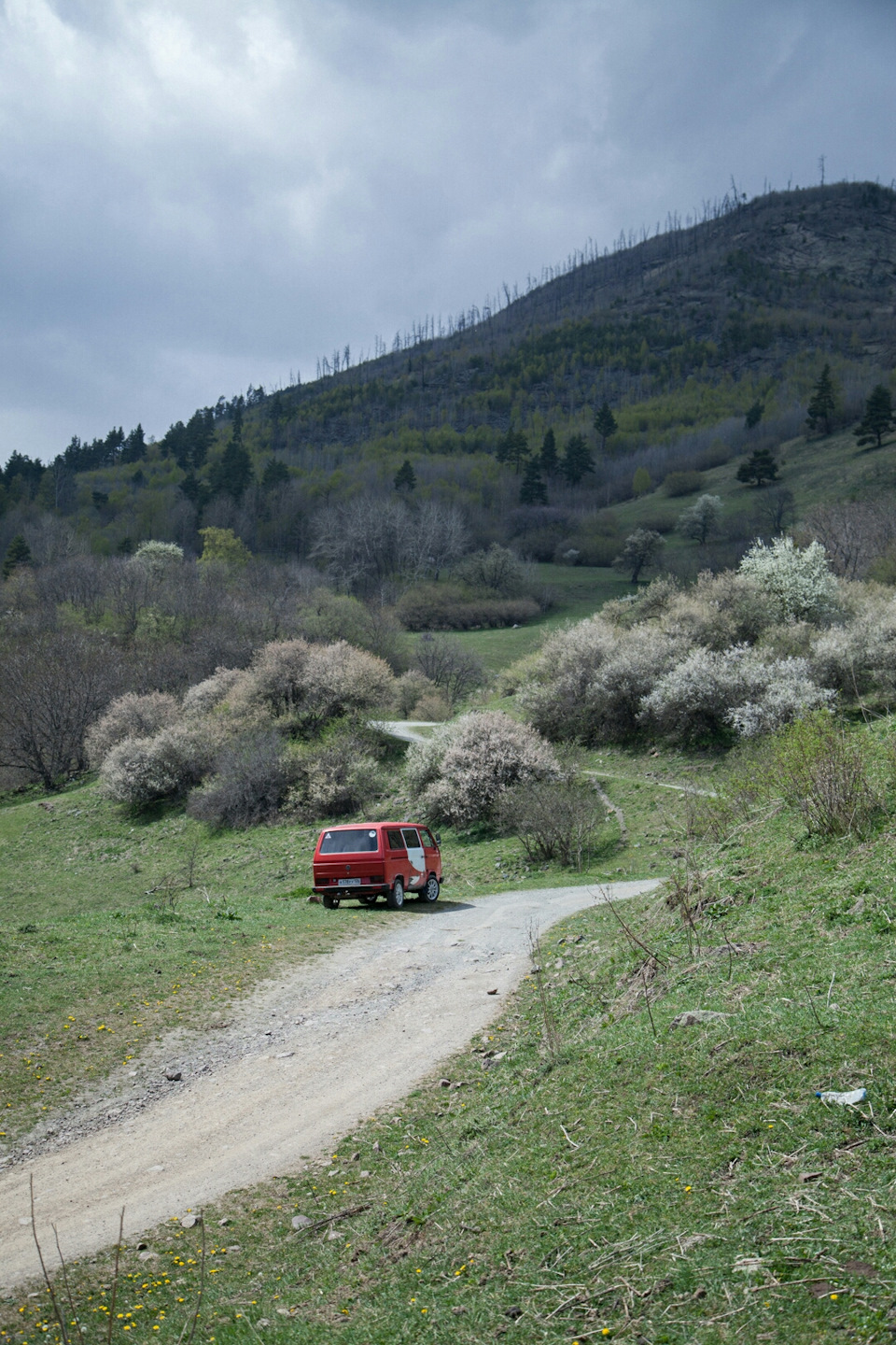 Приблизительная численность населения — 8 650 человек. Poezdka V Muhinskoe Ushele Teberda Kchr Volkswagen Transporter 1 6 L 1989 Goda Na Drive2