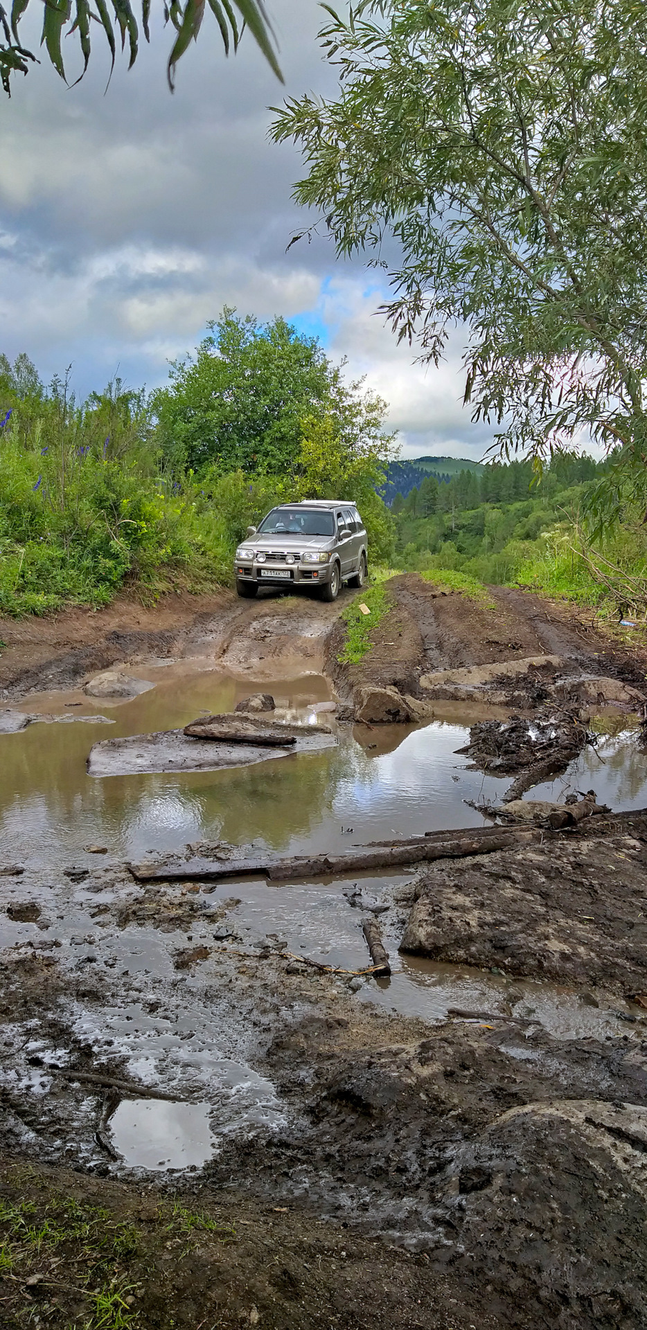 Узнайте историю, координаты, где находится и как туда добраться. Poezdka Na Kaskad Vodopadov Reki Shinok Nissan Terrano 3 2 L 1998 Goda Na Drive2