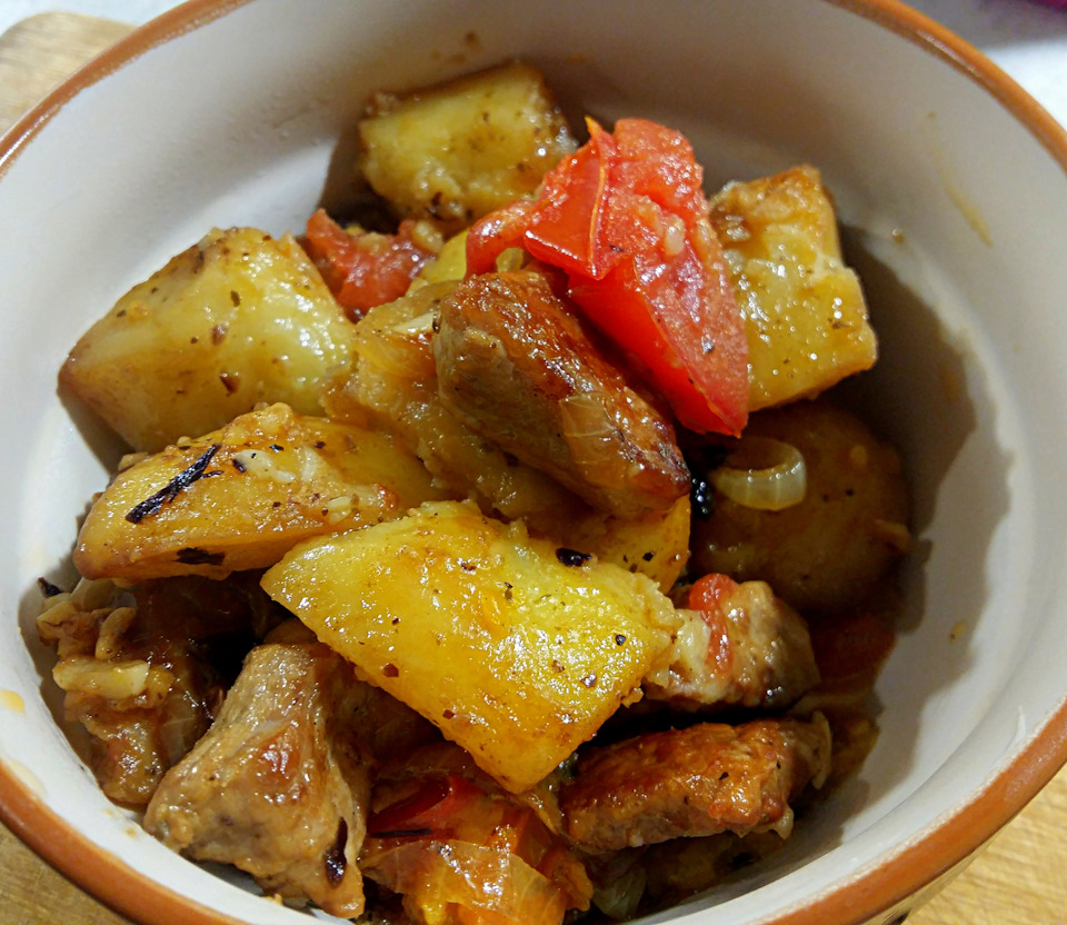 Например, ни одно застолье не обходится без . Odzhahuri Drive2