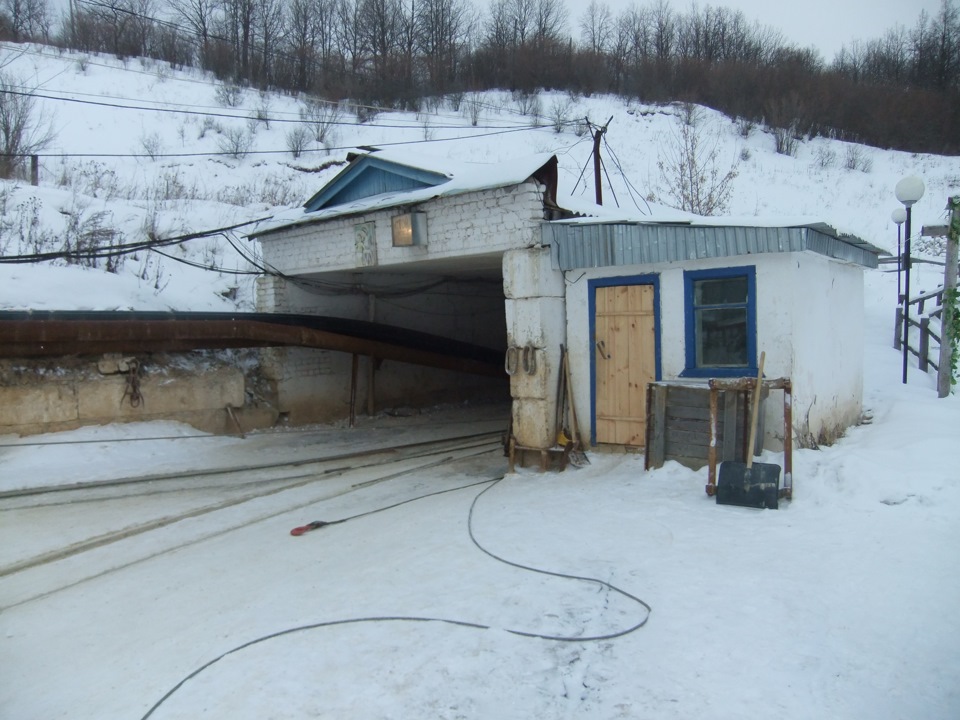 Сборная экскурсия включает посещение достопримечательностей арзамаса и длится 9 часов. Poezdka V Peshelan Muzej Gornogo Dela Chevrolet Niva 1 7 L 2006 Goda Na Drive2