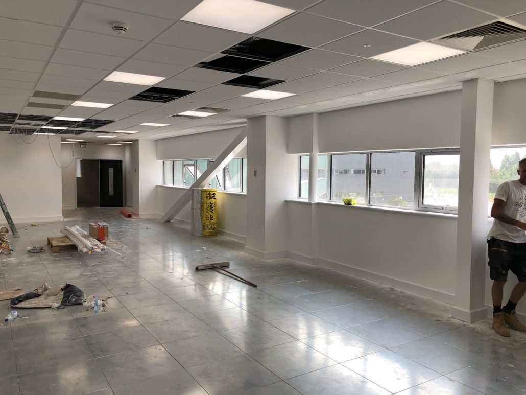 When to choose suspended ceilings. Suspended Ceiling Contractors - MF | Plasterboard