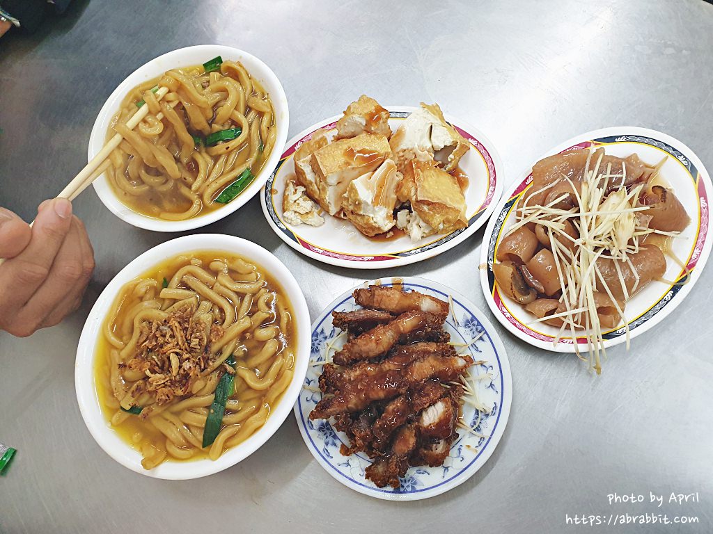 台中早餐|公园口大面羹-一碗25元的老字号台中特色小吃