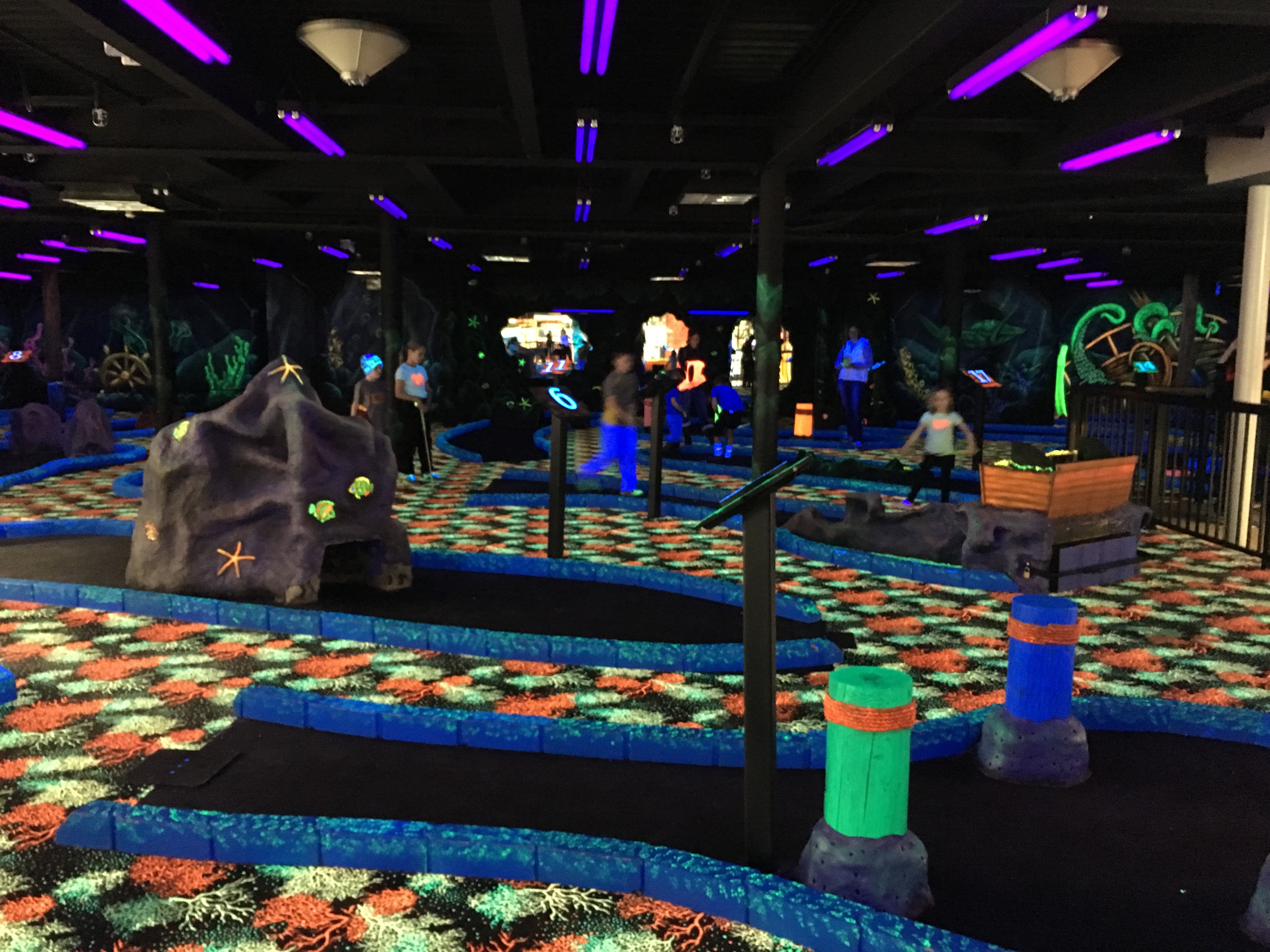 Tilt Miniature Golf Burnsville Center Mall, MN A Couple of Putts