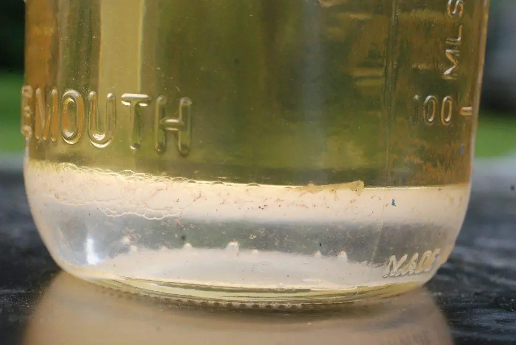 Most recommendations include using a liquid—whether water or a combination of soap and water—to help swish the abrasive material around and dislodge the rust particles. 3 Best Additives For Removing Water From Your Gas Tank Additivehelp Com