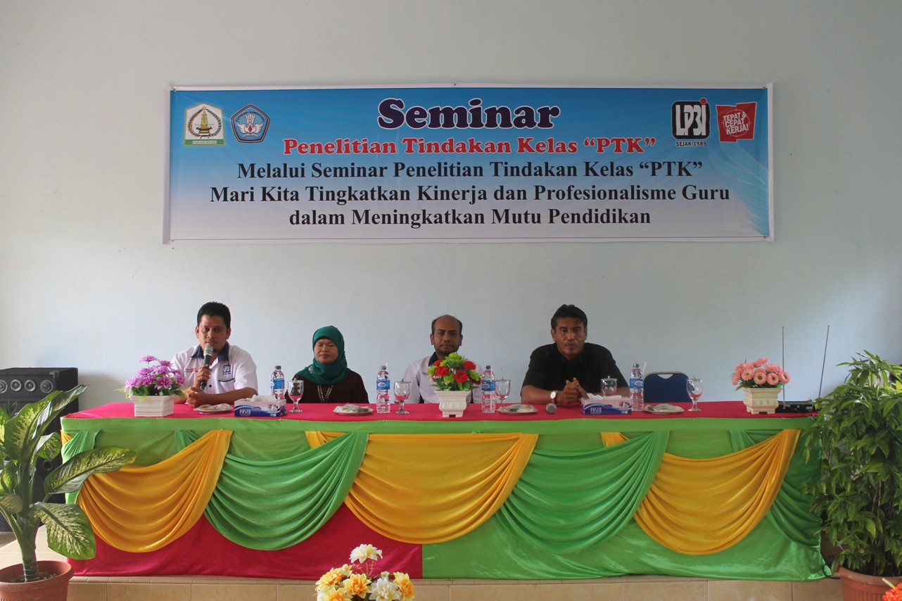 Contoh Spanduk Seminar Ptk / Pelatihan Penelitian Tindakan Kelas Guru