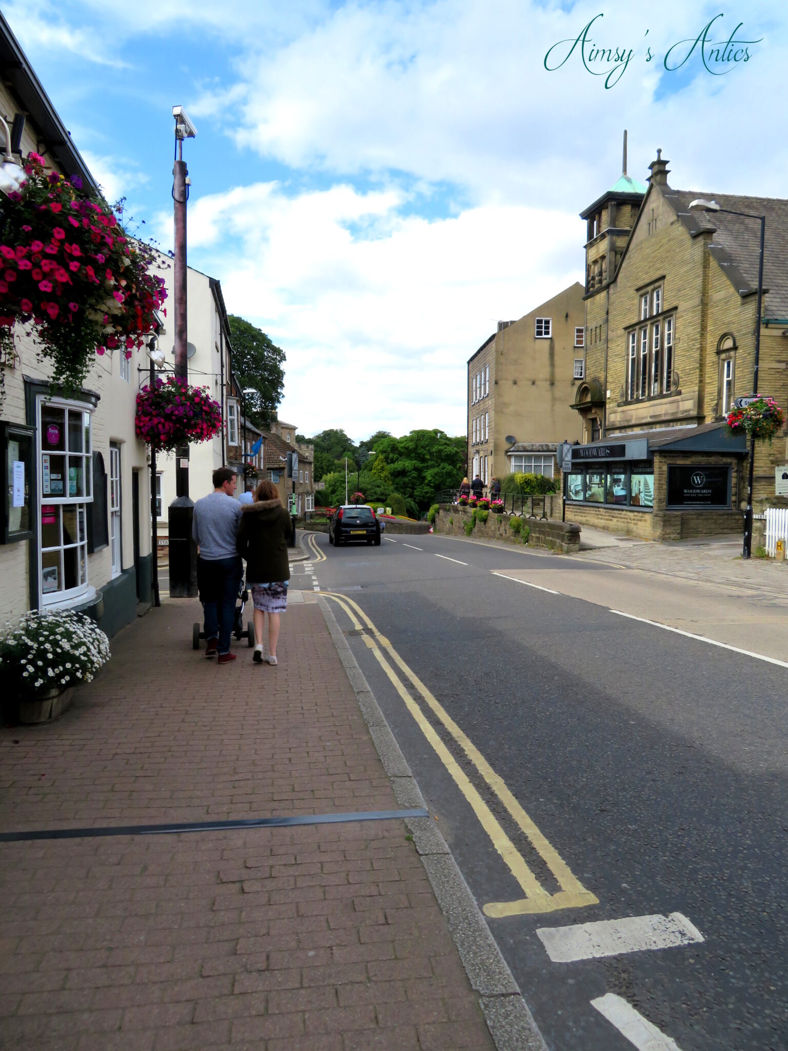 Knarsborough town street
