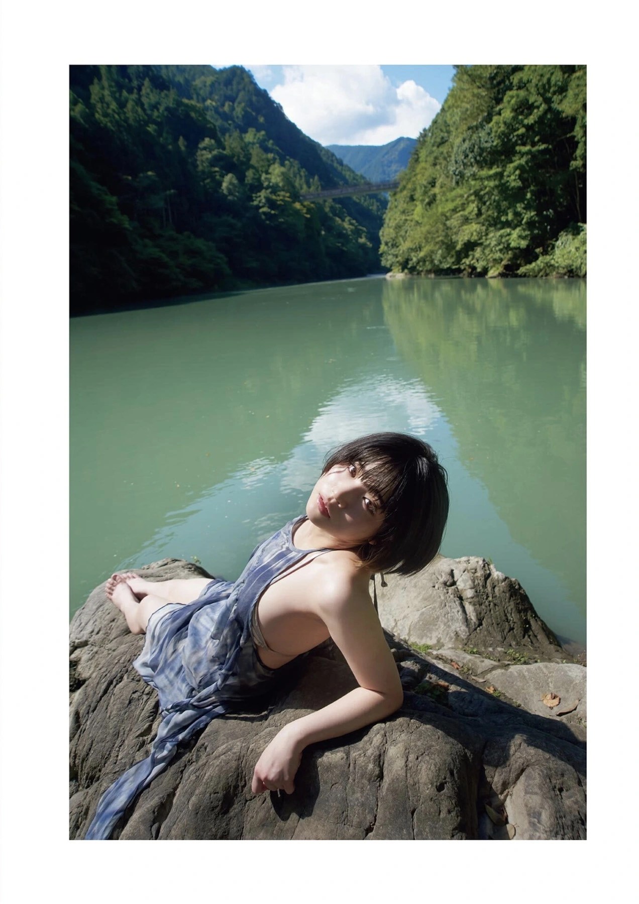 根本凪B.L.T.写真集Monster Round 3深度解析