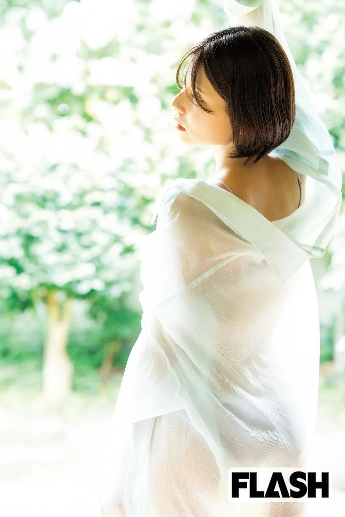 鹿目凛Rin Kaname闪耀FLASH杂志封面