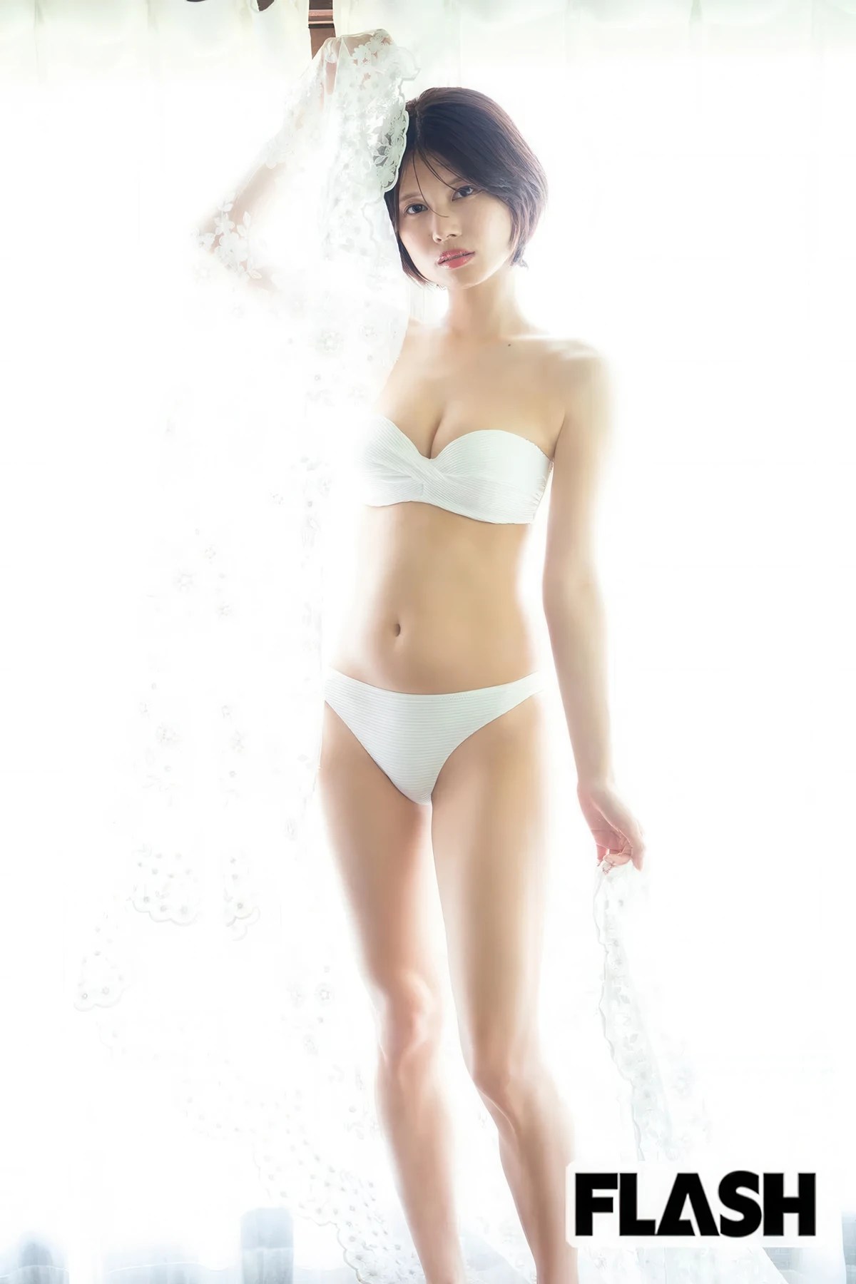 鹿目凛Rin Kaname闪耀FLASH杂志封面