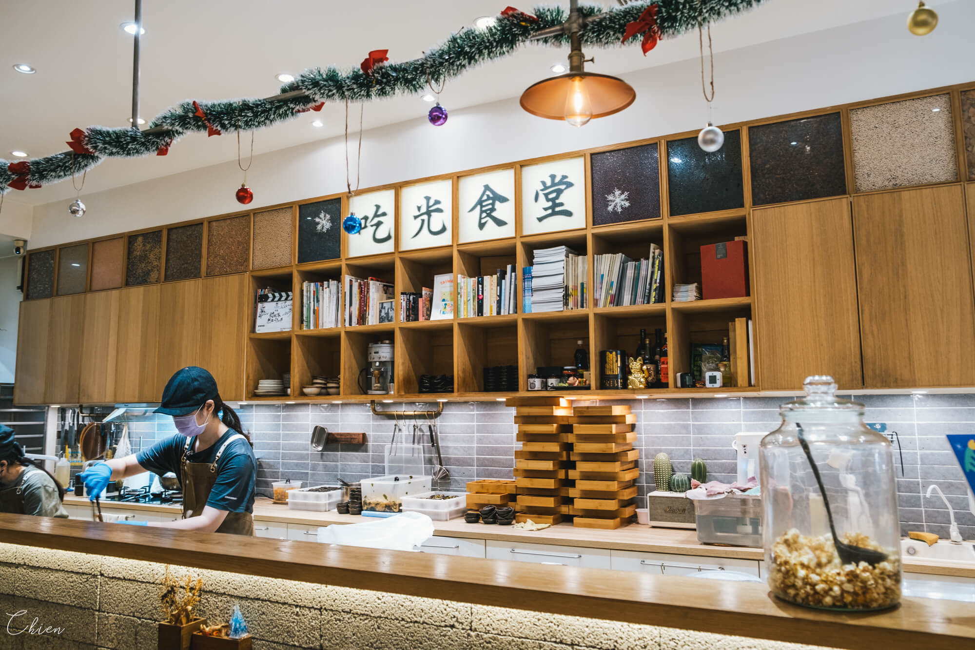 台中西區 午餐美食「吃光食堂」