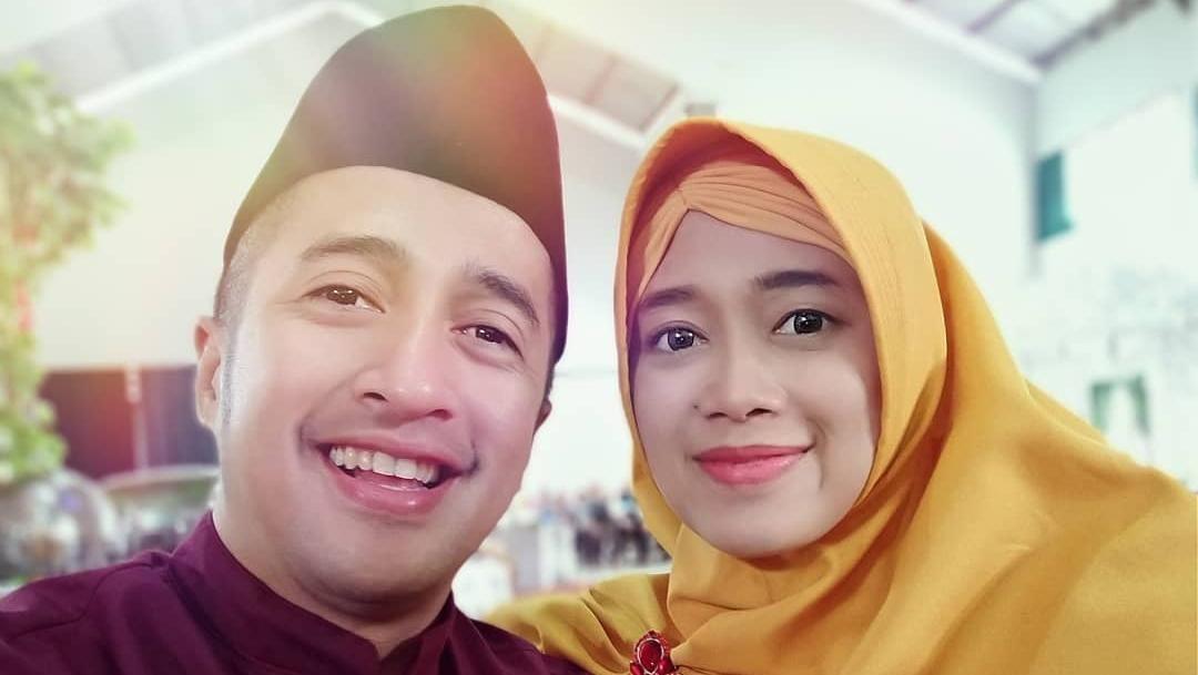 Sederhana 7 Potret Hangatnya Irfan Hakim Dan Istri Foto 5