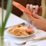 ثلاثة أسباب رئيسية للإفراط في تناول الطعام