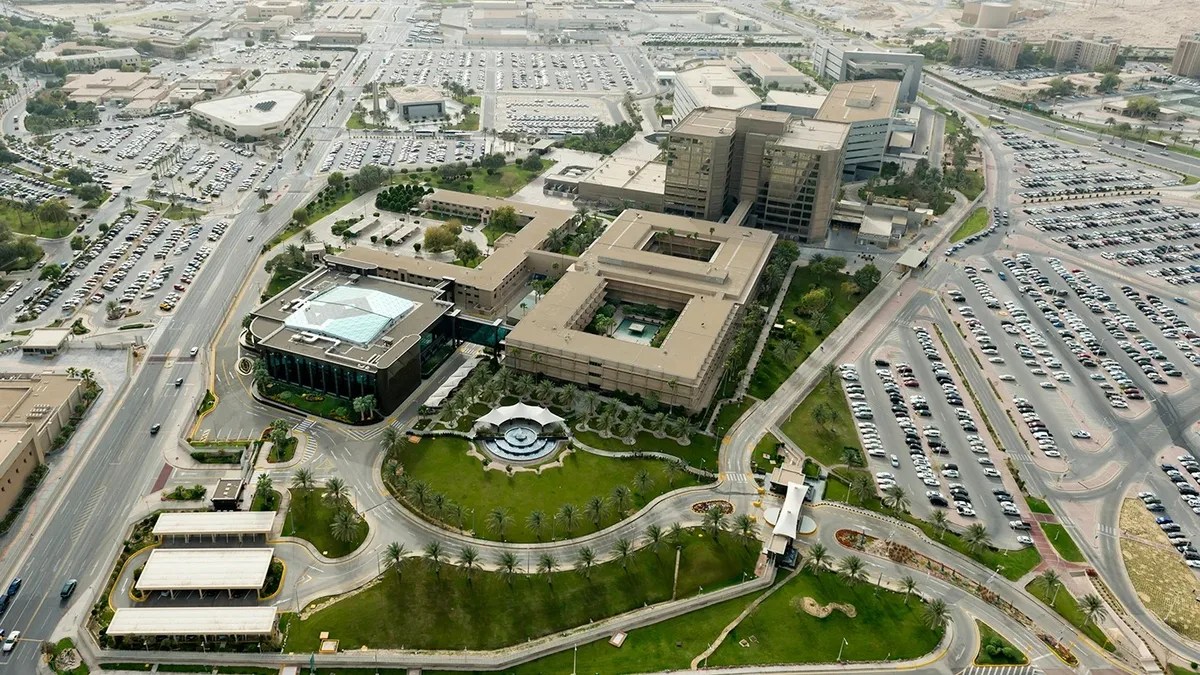 استراتيجية اليمن بقصف ركيزة الاقتصاد السعودي تلفت الأنظار عالمياً