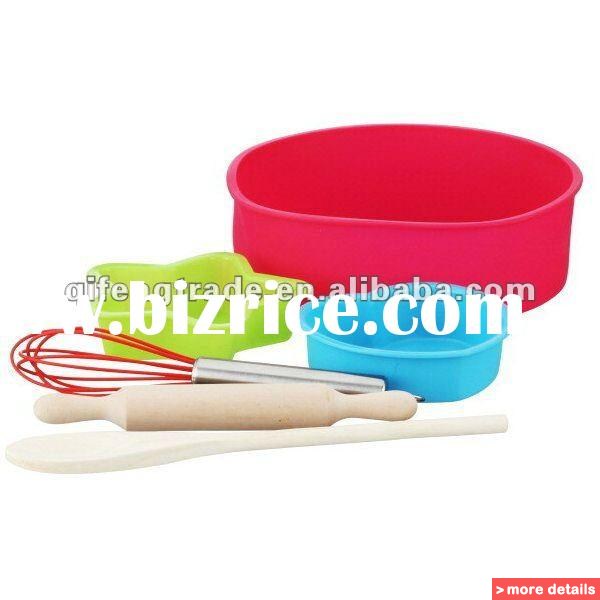 With food alerts being issued almost weekly, the eating public is undergoing a crash course in nutritional purity, and few businesses are in a better position to benefit from that mass. Cake Making Tools. Kootek Cake Decorating Kits Supplies