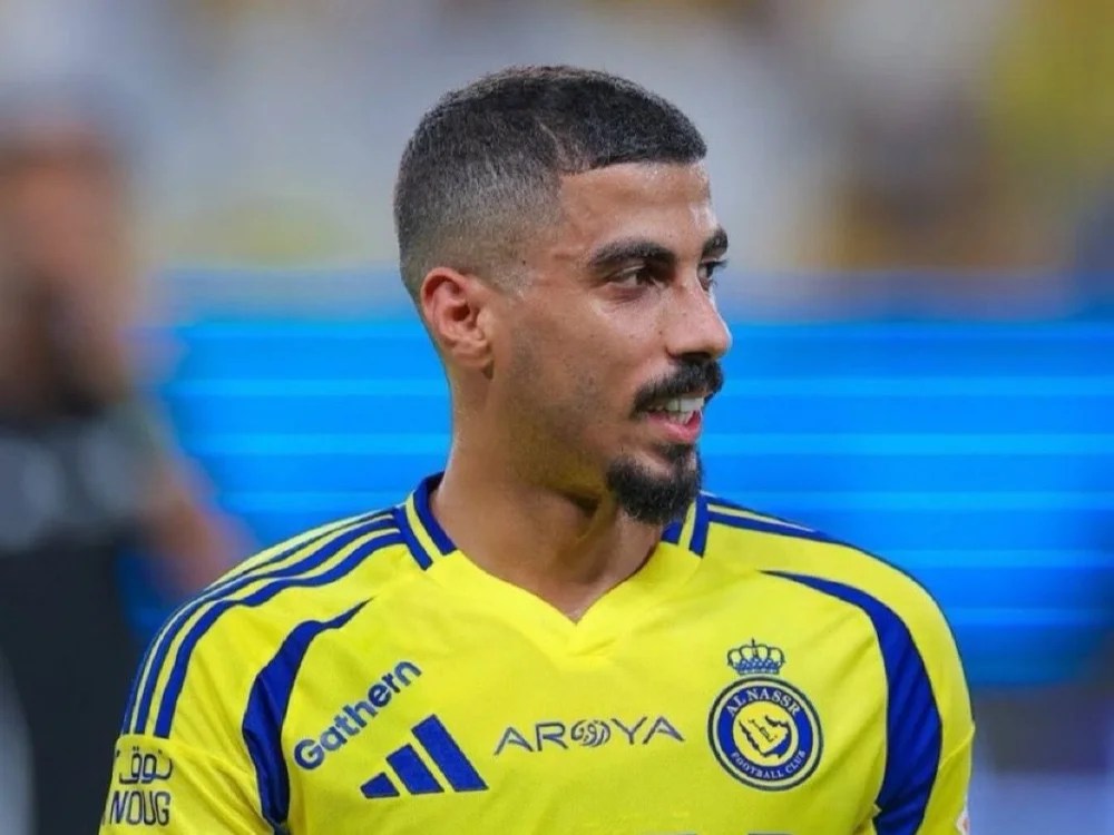 الهلال يخطف نجم النصر في صفقة مدوية.. تفاصيل الانتقال المفاجئ