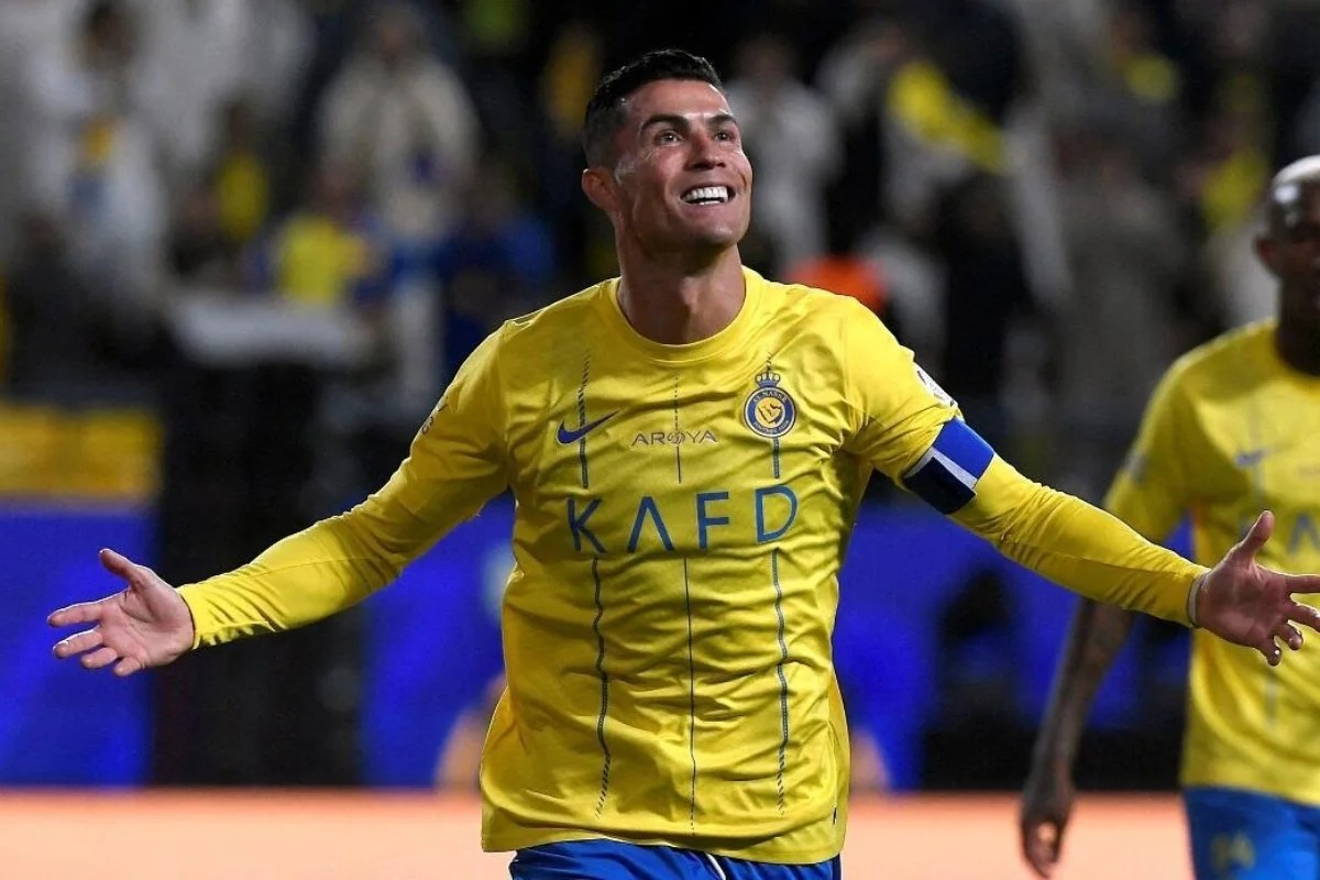 تطورات درامية تهز النصر: رونالدو يباغت الجميع في مفاوضات تجديد عقده!