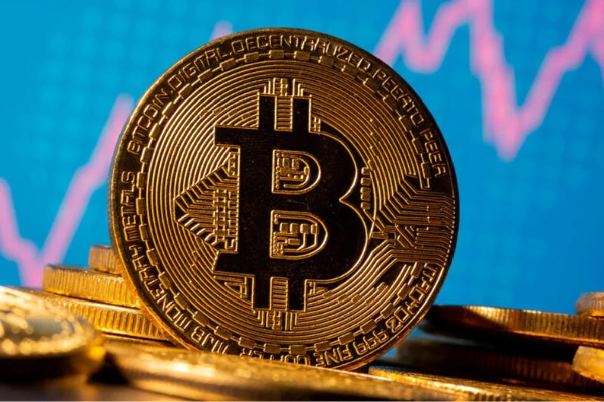 صعود تاريخي: البيتكوين يلامس 111 ألف دولار ويحقق رقماً قياسياً لأول مرة في تاريخه! صعود تاريخي: البيتكوين يلامس 111 ألف دولار ويحقق رقماً قياسياً لأول مرة في تاريخه!