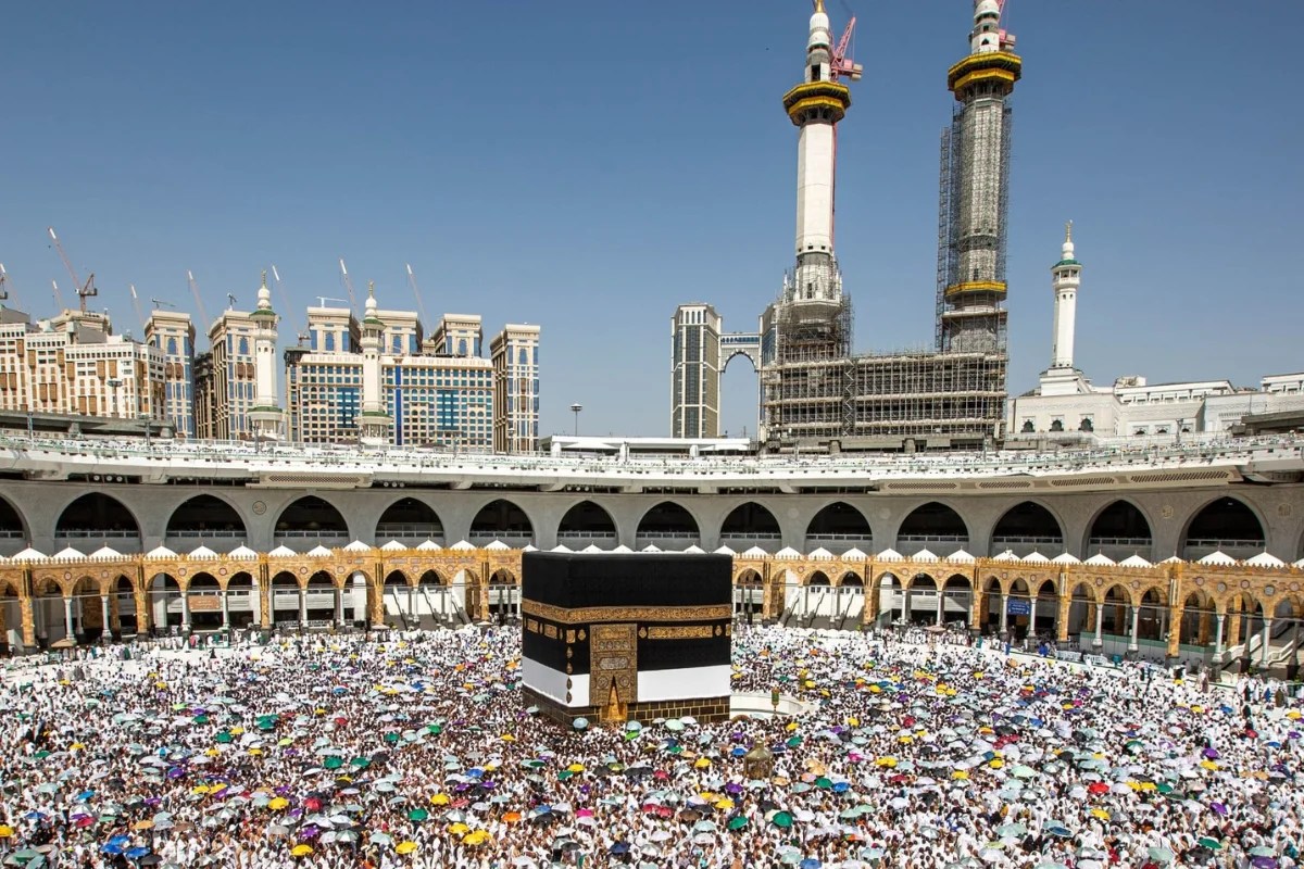 صدمة فلكية تترقبها الأمة: السعودية تحسم موعد عيد الأضحى 1446.. هل يتغير الحساب؟